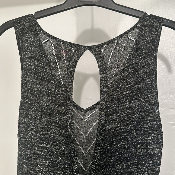 PARKER Silver & Black Open Back Tank Top Size CS PERFECT CONDTION - Picture 8 of 11